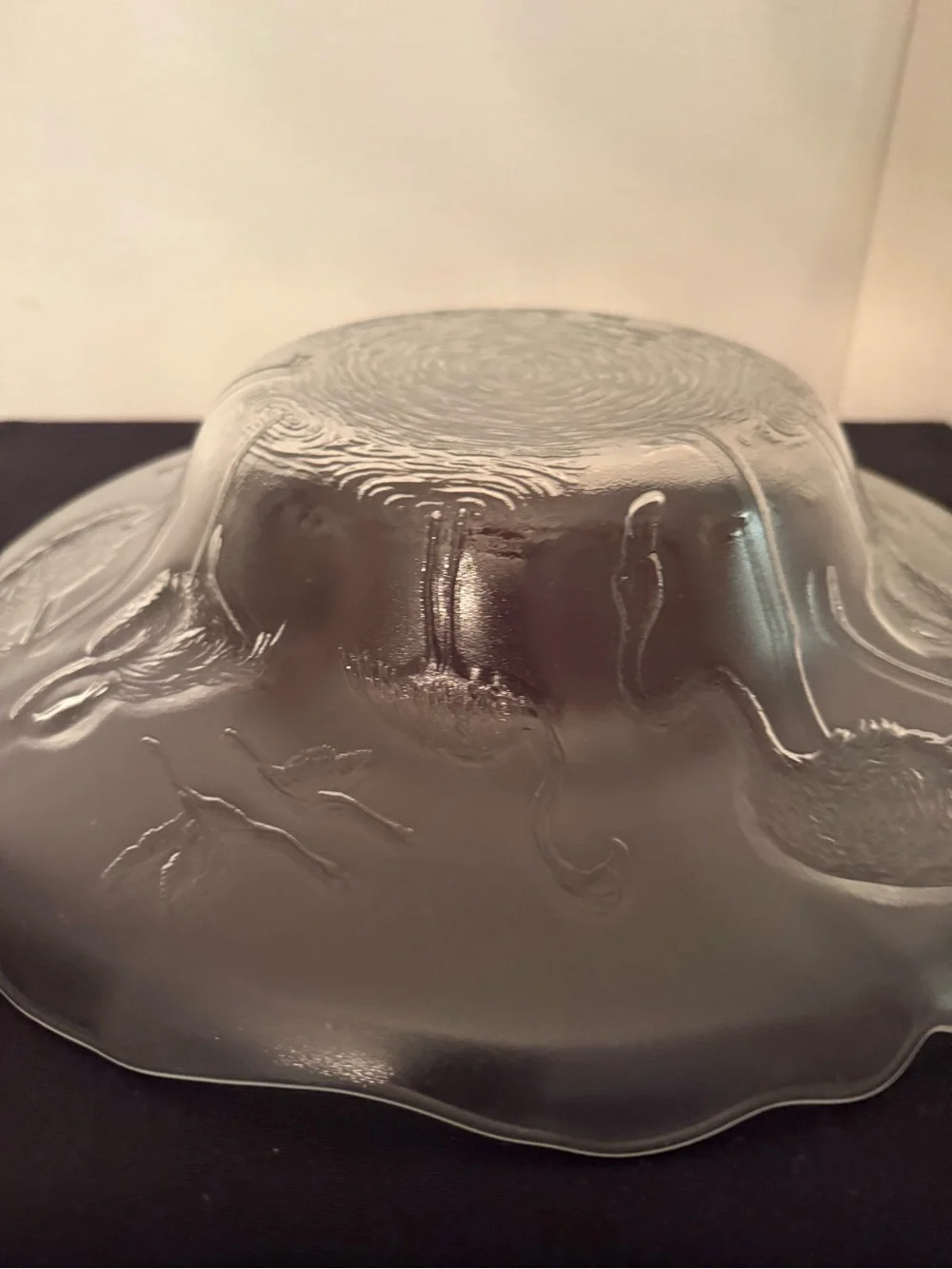🦩Raised flamingo 🦩 bowl.  French glass 14” scalloped edge.
